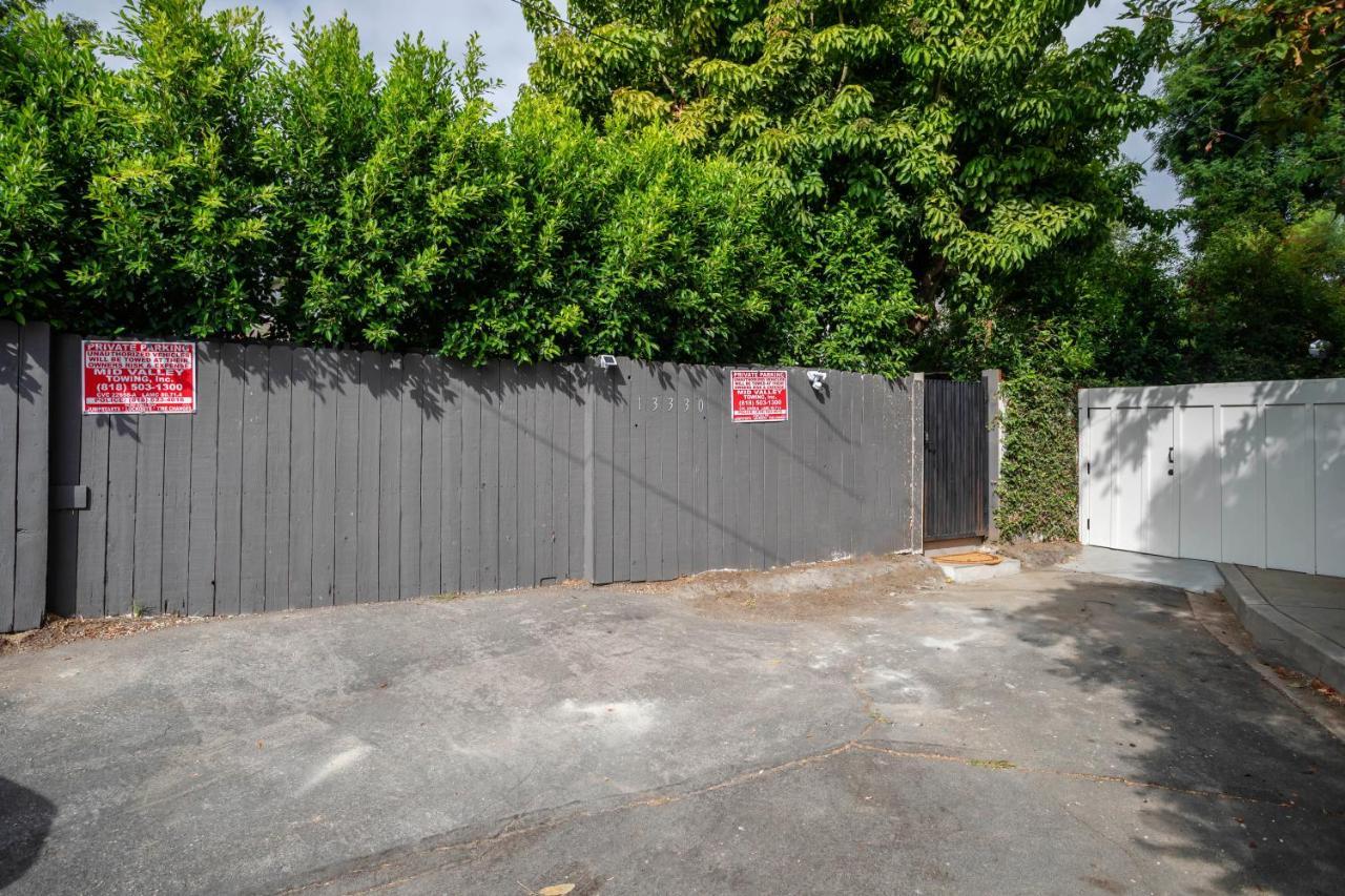 Serene 1 Bed Guest House With Patio Sleeps 6 Los Ángeles Exterior foto