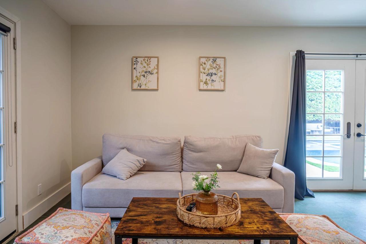 Serene 1 Bed Guest House With Patio Sleeps 6 Los Ángeles Exterior foto